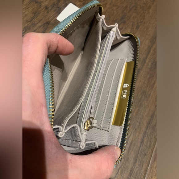 Fossil Wallet - Picture 3 of 5